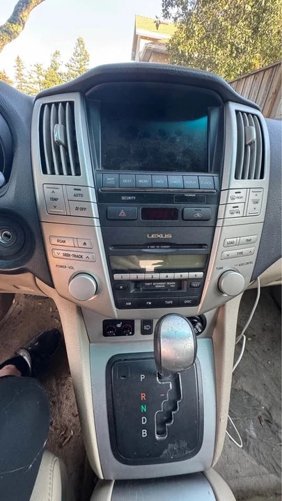 2006 Lexus RX 2nd Gen - Image 6 of 14