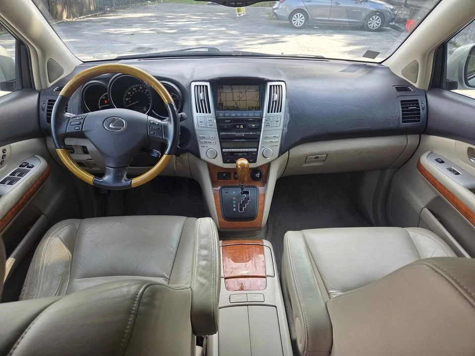 2006 Lexus RX 2nd Gen - Image 6 of 8