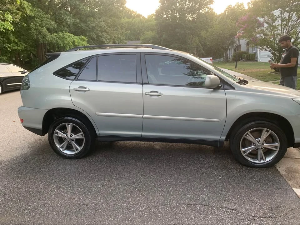 2006 Lexus RX 2nd Gen - Image 2 of 12
