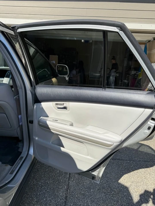 2006 Lexus RX 2nd Gen - Image 7 of 9