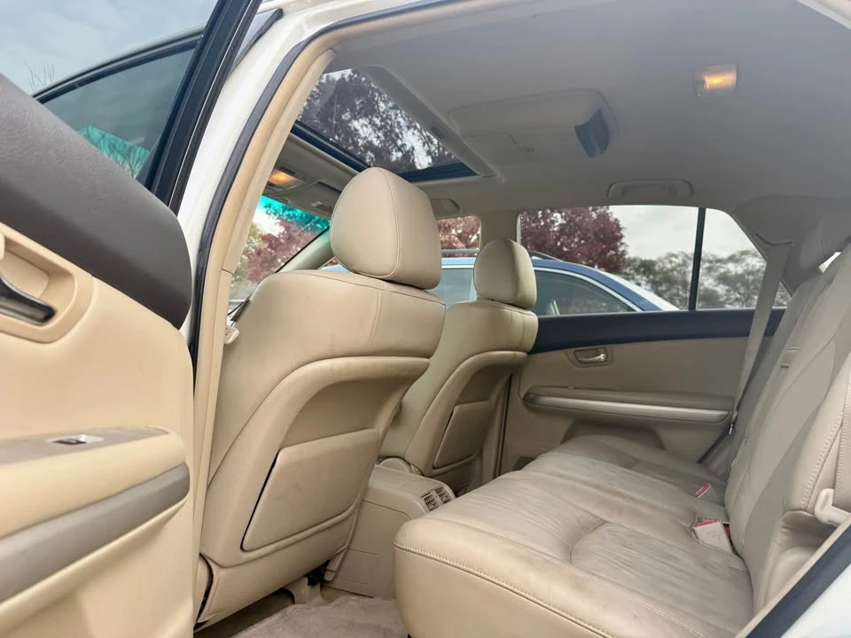 2006 Lexus RX 2nd Gen - Image 10 of 13