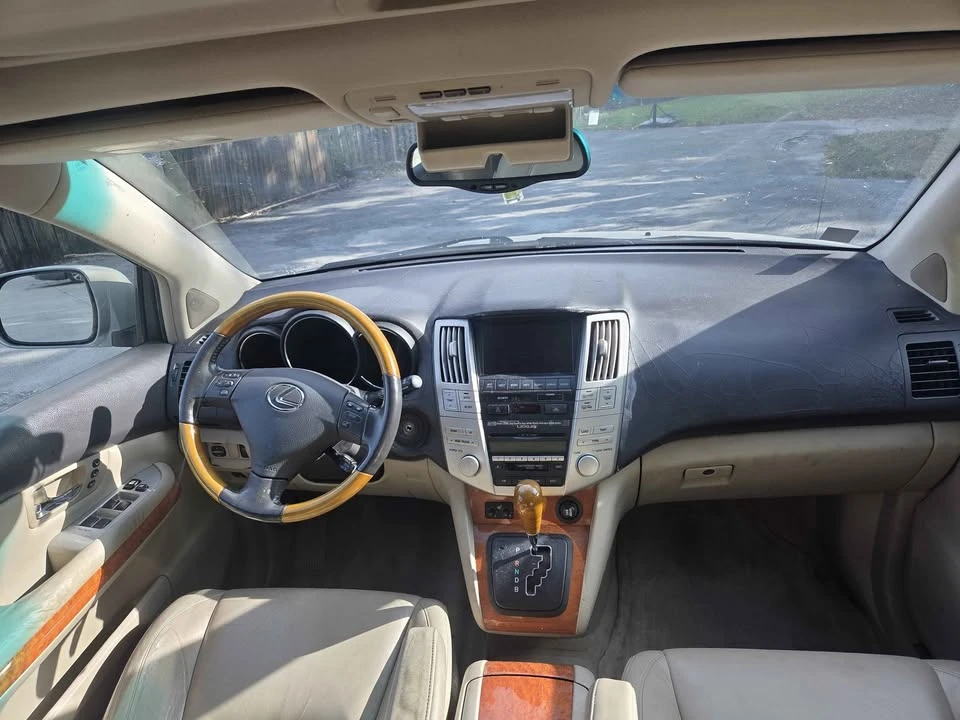 2006 Lexus RX 2nd Gen - Image 5 of 8
