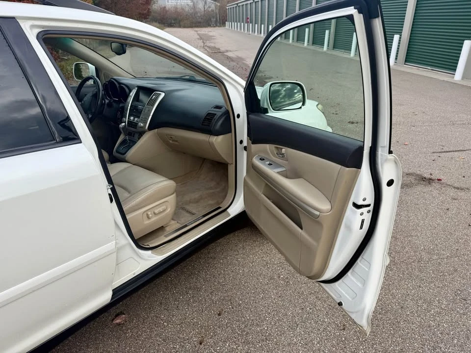 2006 Lexus RX 2nd Gen - Image 6 of 13