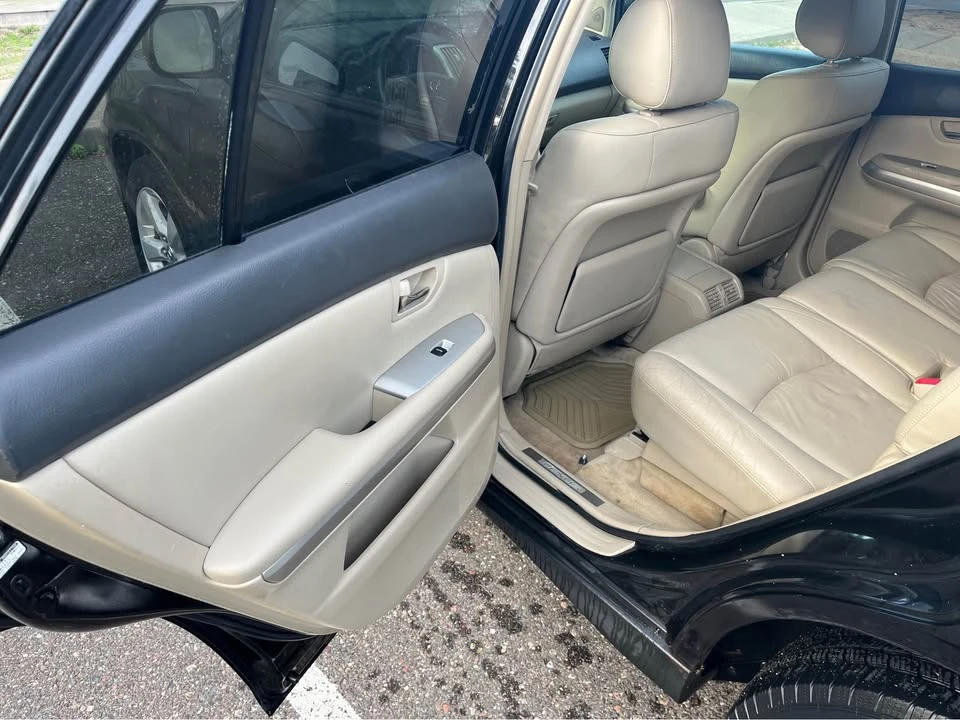 2006 Lexus RX 2nd Gen - Image 7 of 13