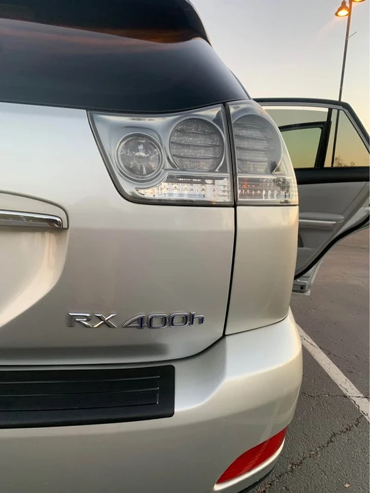 2006 Lexus RX 2nd Gen - Image 17 of 20