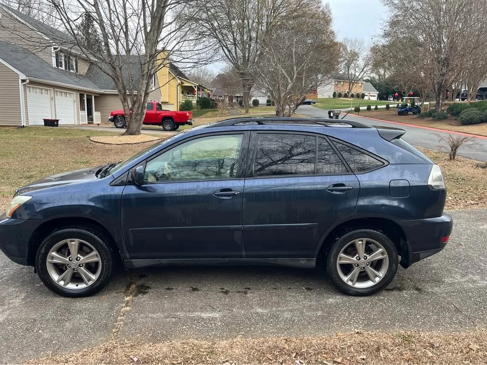 2006 Lexus RX 2nd Gen - Image 9 of 12