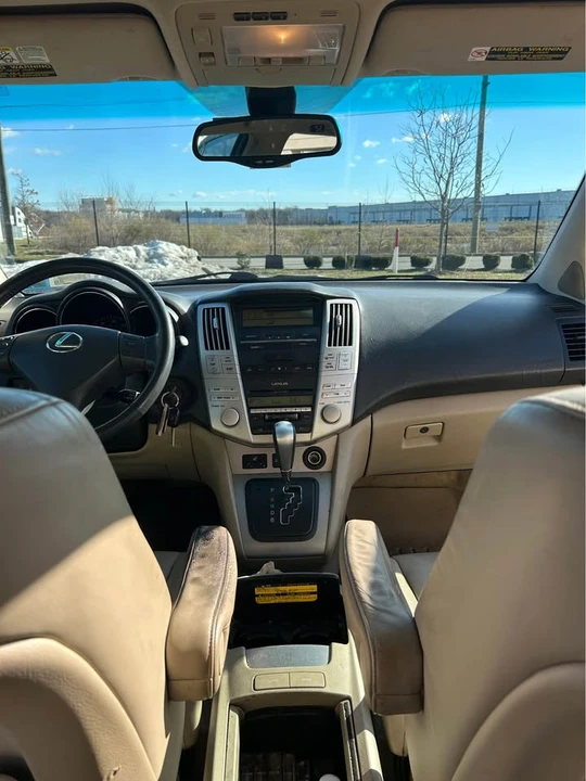 2006 Lexus RX 2nd Gen - Image 10 of 20