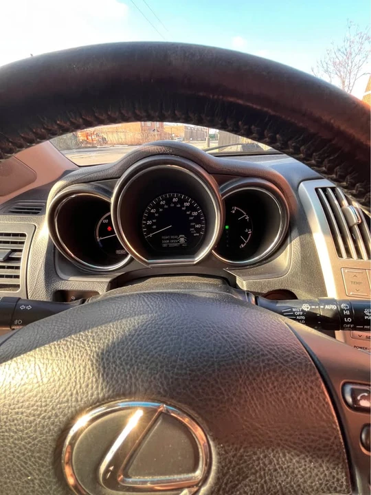 2006 Lexus RX 2nd Gen - Image 14 of 17