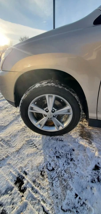 2006 Lexus RX 2nd Gen - Image 11 of 15