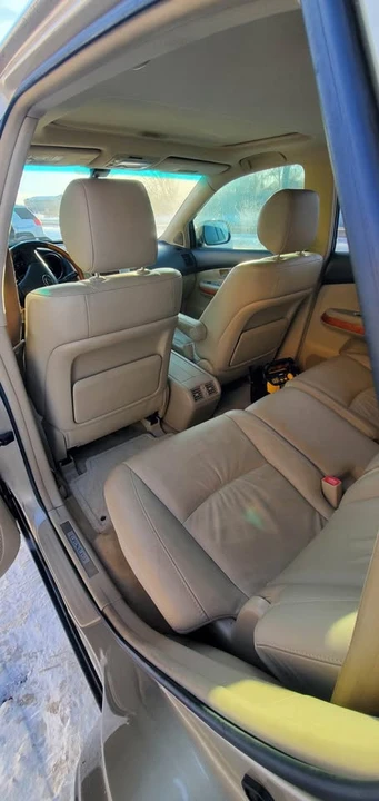 2006 Lexus RX 2nd Gen - Image 7 of 15