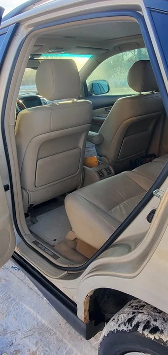 2006 Lexus RX 2nd Gen - Image 3 of 15