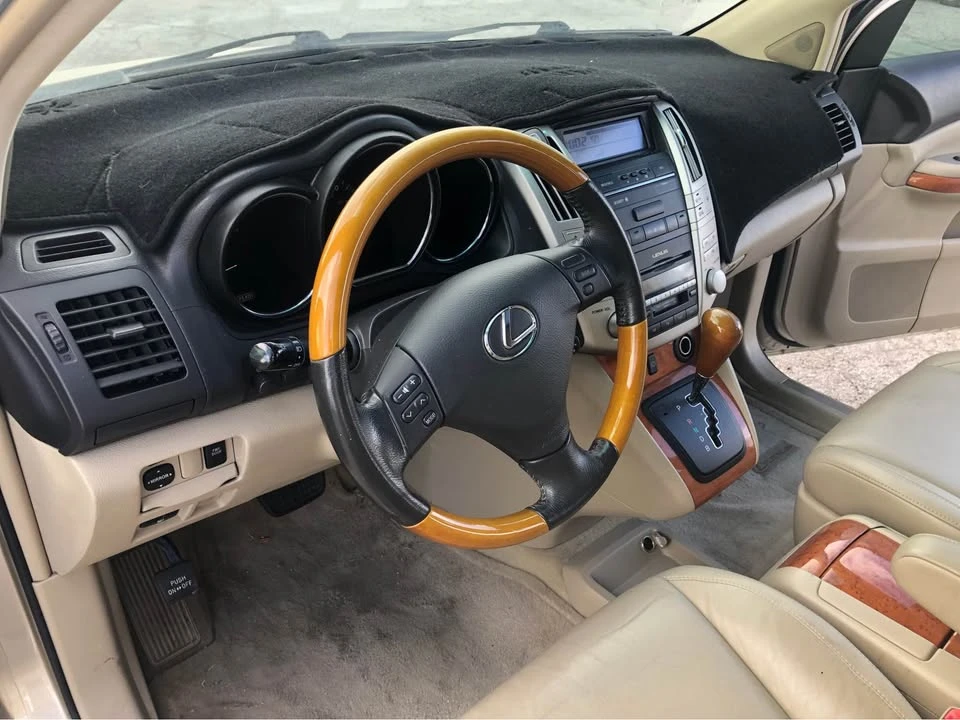 2006 Lexus RX 2nd Gen - Image 13 of 20