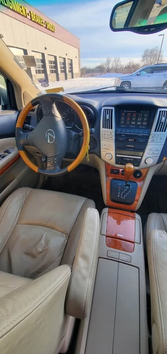 2006 Lexus RX 2nd Gen - Image 8 of 15