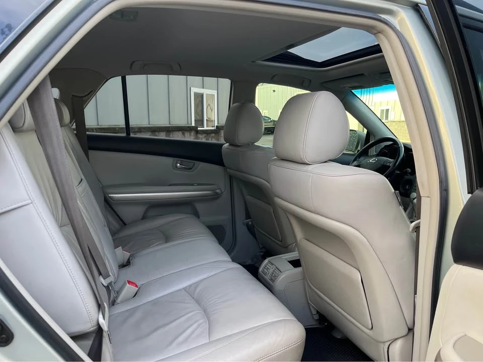 2006 Lexus RX 2nd Gen - Image 11 of 15