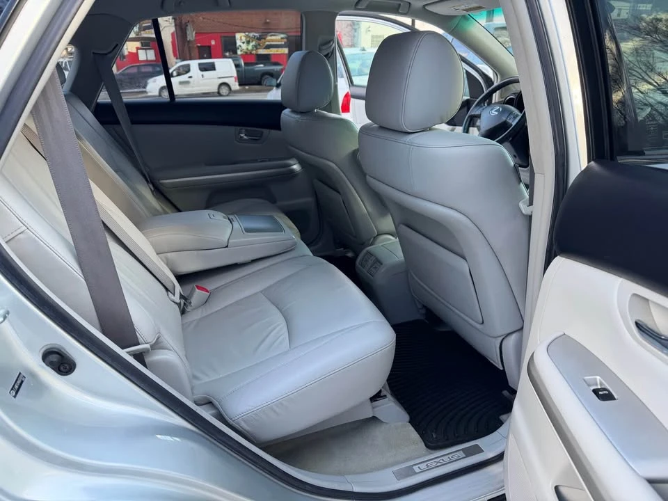 2006 Lexus RX 2nd Gen - Image 12 of 16