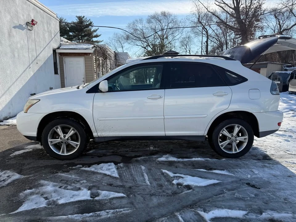 2006 Lexus RX 2nd Gen - Image 3 of 10