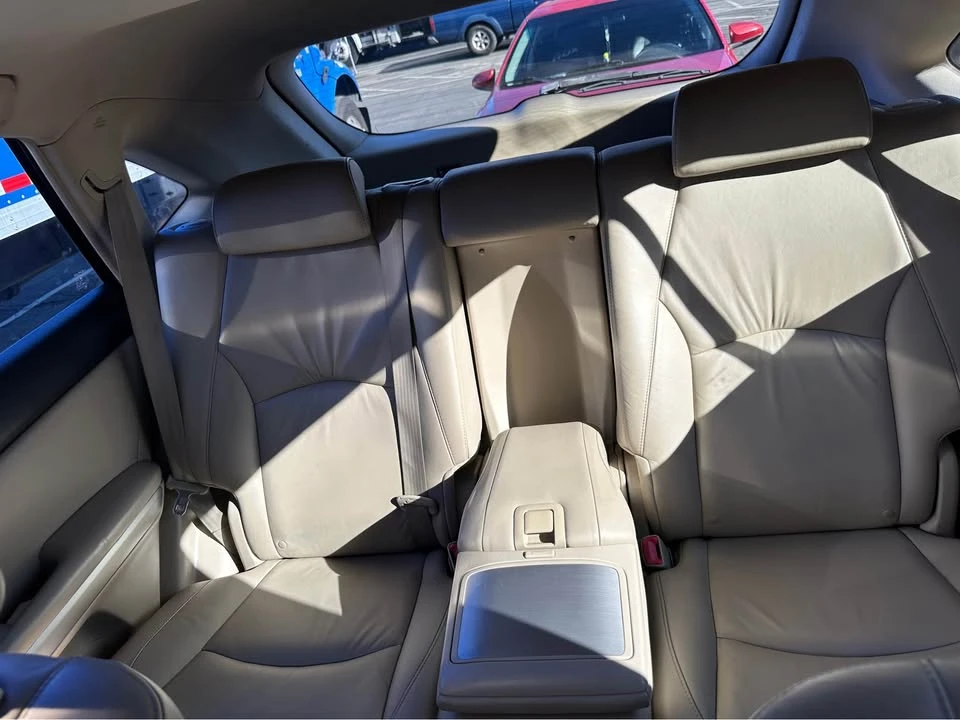 2006 Lexus RX 2nd Gen - Image 16 of 17