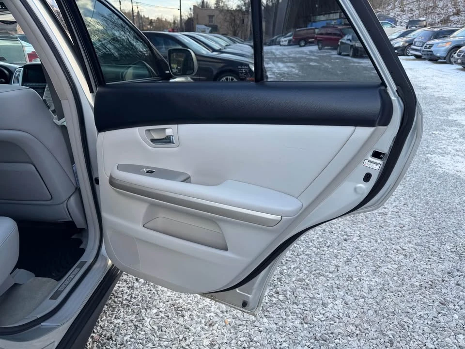 2006 Lexus RX 2nd Gen - Image 11 of 16