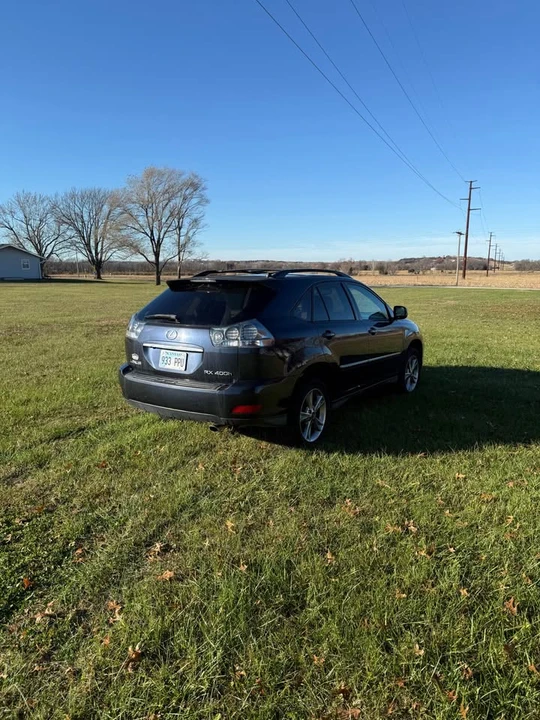 2006 Lexus RX 2nd Gen - Image 3 of 11