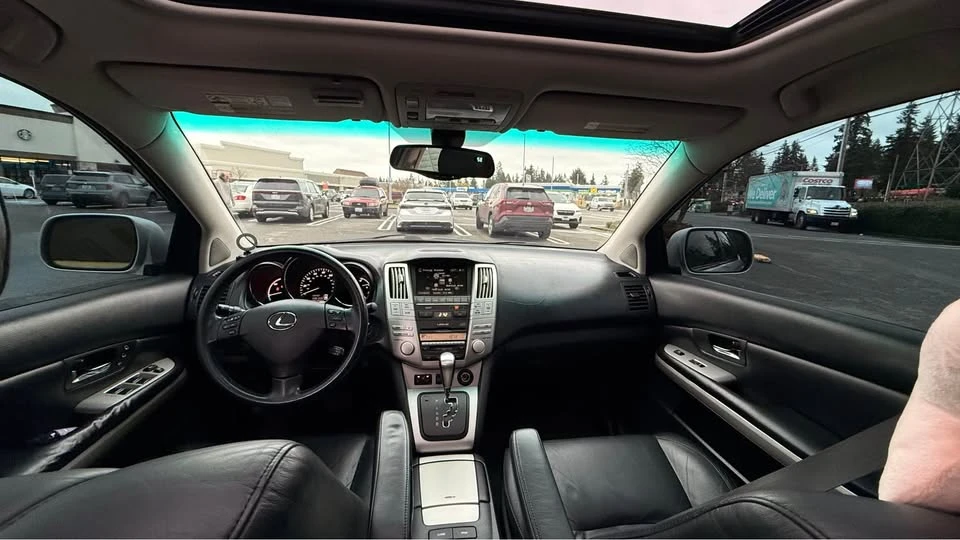 2006 Lexus RX 2nd Gen - Image 7 of 9
