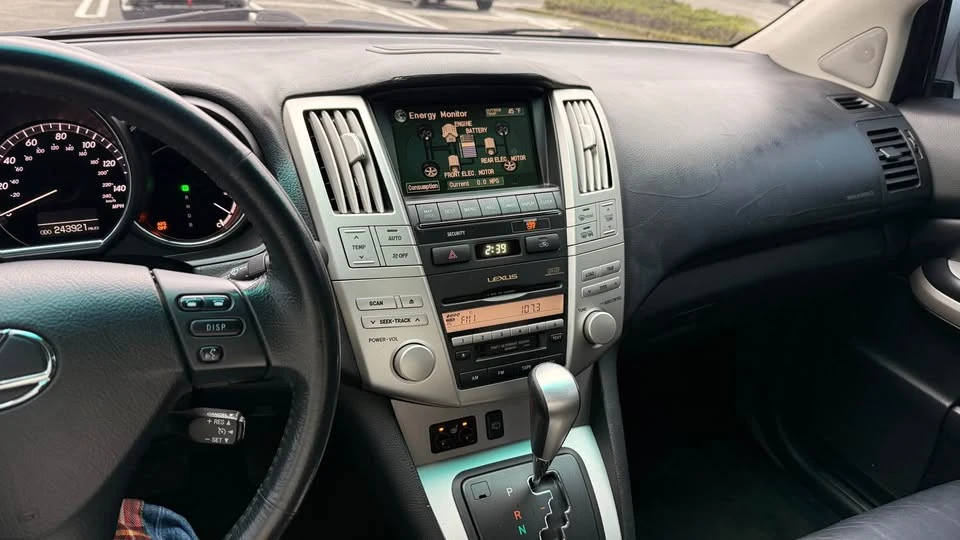 2006 Lexus RX 2nd Gen - Image 8 of 9