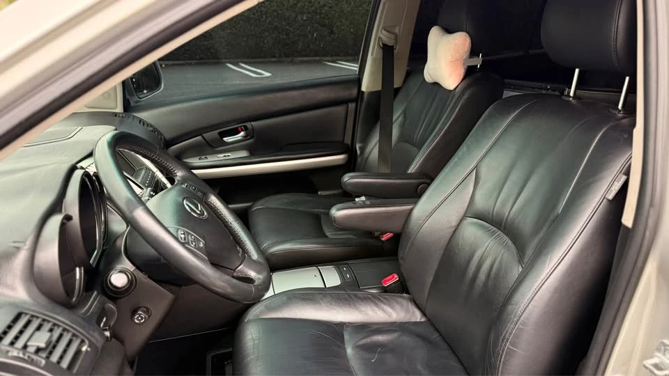 2006 Lexus RX 2nd Gen - Image 9 of 9