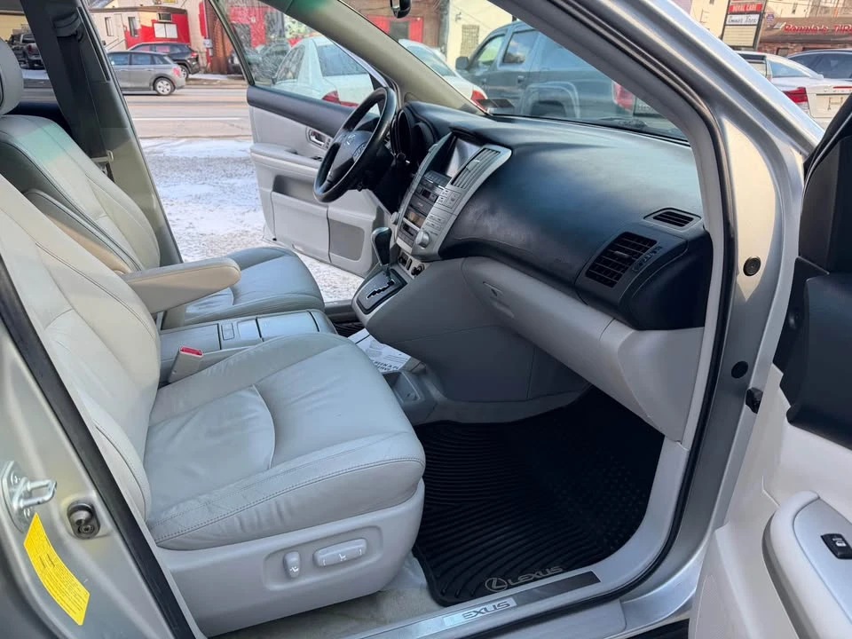 2006 Lexus RX 2nd Gen - Image 14 of 16