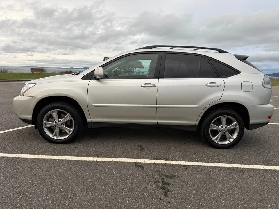 2006 Lexus RX 2nd Gen - Image 2 of 18