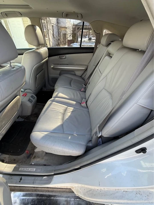 2006 Lexus RX 2nd Gen - Image 8 of 10