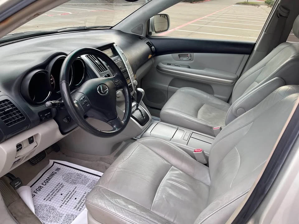 2006 Lexus RX 2nd Gen - Image 8 of 12