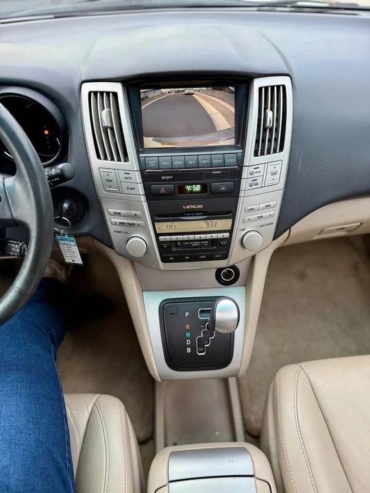 2006 Lexus RX 2nd Gen - Image 14 of 15