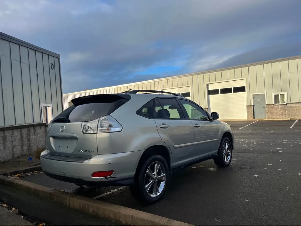 2006 Lexus RX 2nd Gen - Image 2 of 15