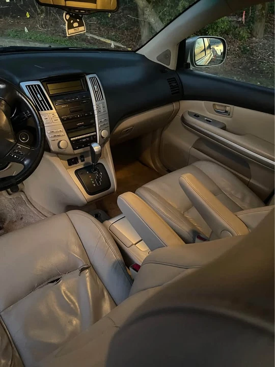 2006 Lexus RX 2nd Gen - Image 14 of 20