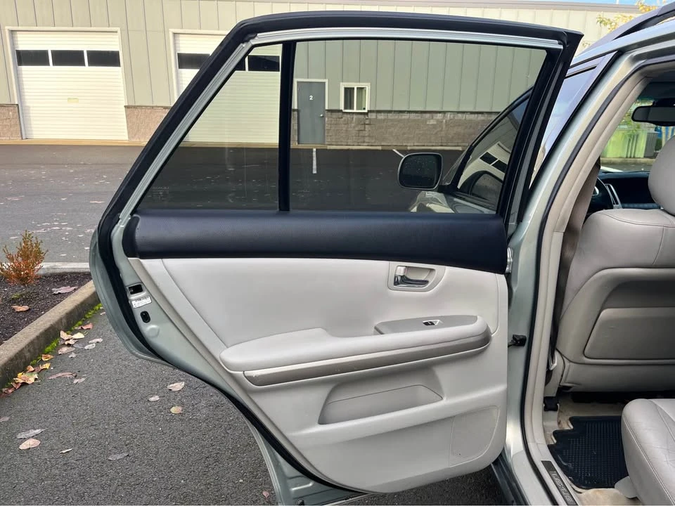 2006 Lexus RX 2nd Gen - Image 8 of 15