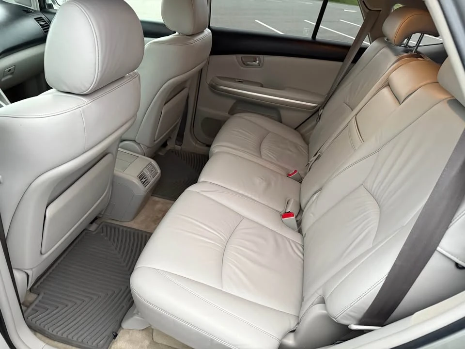 2006 Lexus RX 2nd Gen - Image 16 of 18