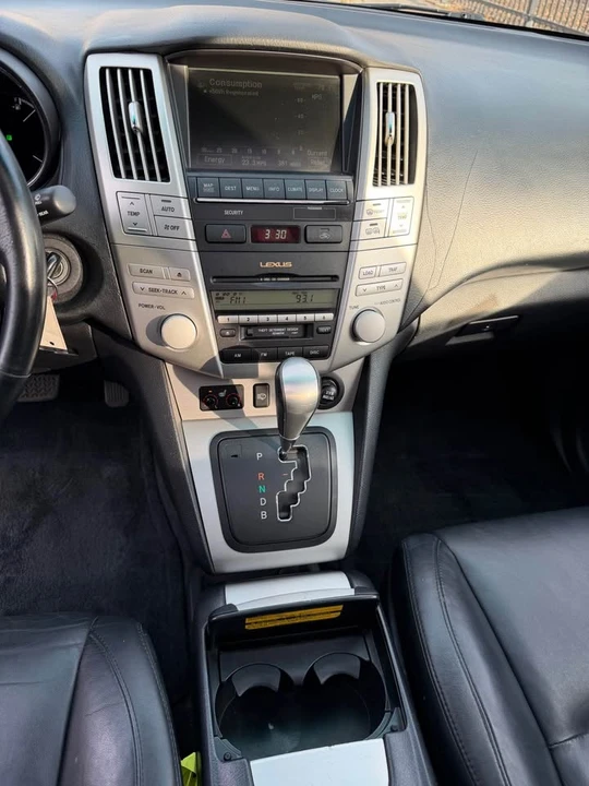 2006 Lexus RX 2nd Gen - Image 8 of 11