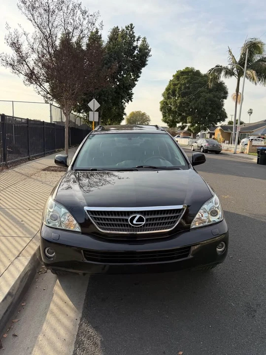 2006 Lexus RX 2nd Gen - Image 2 of 11