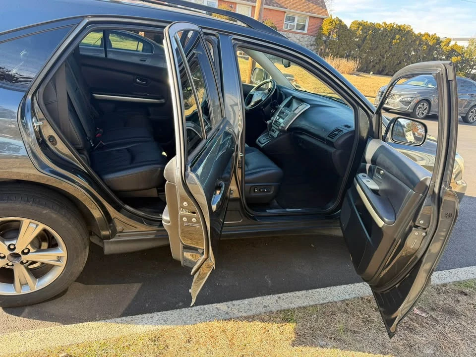 2006 Lexus RX 2nd Gen - Image 7 of 13