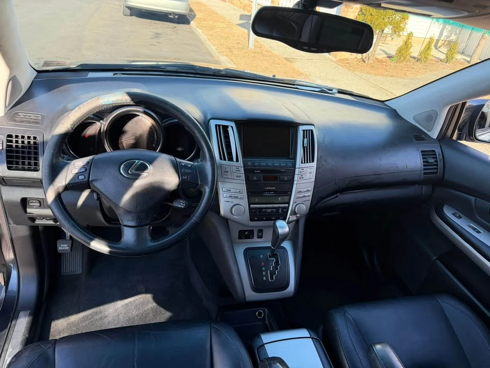 2006 Lexus RX 2nd Gen - Image 12 of 13