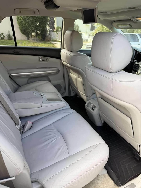 2006 Lexus RX 2nd Gen - Image 7 of 11