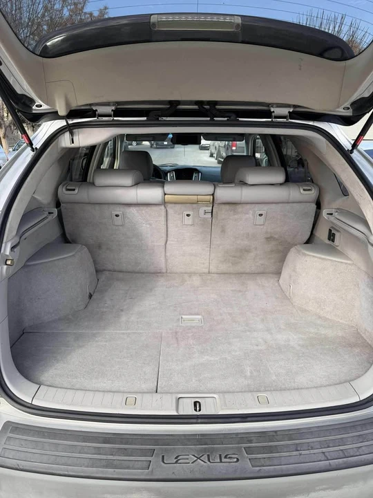 2006 Lexus RX 2nd Gen - Image 9 of 11
