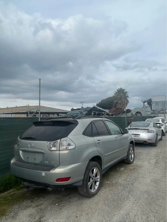 2006 Lexus RX 2nd Gen - Image 2 of 2