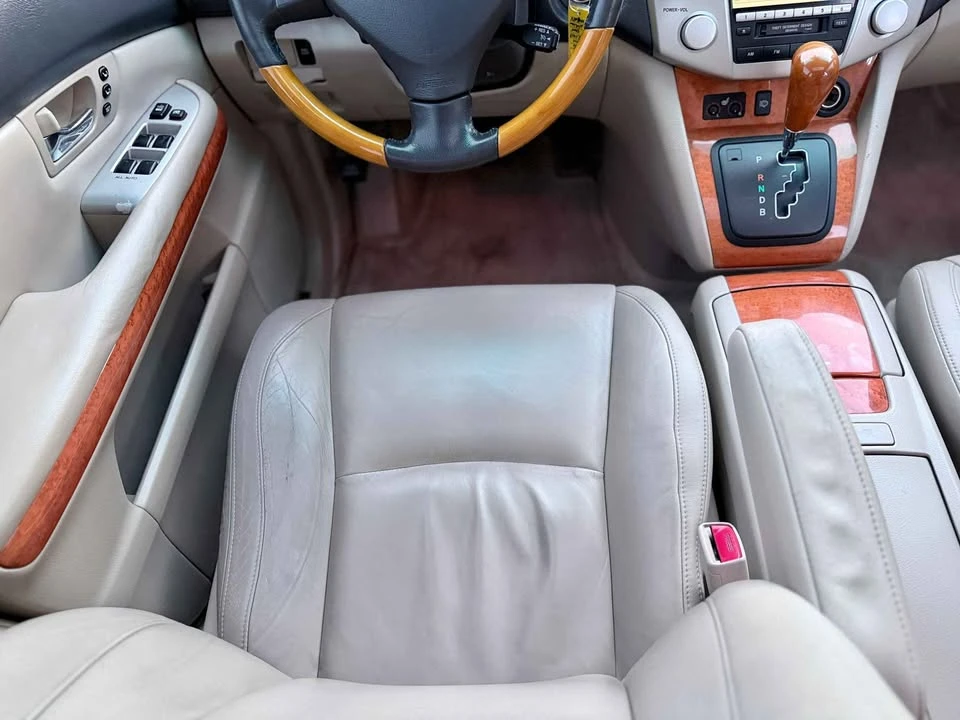 2006 Lexus RX 2nd Gen - Image 13 of 19