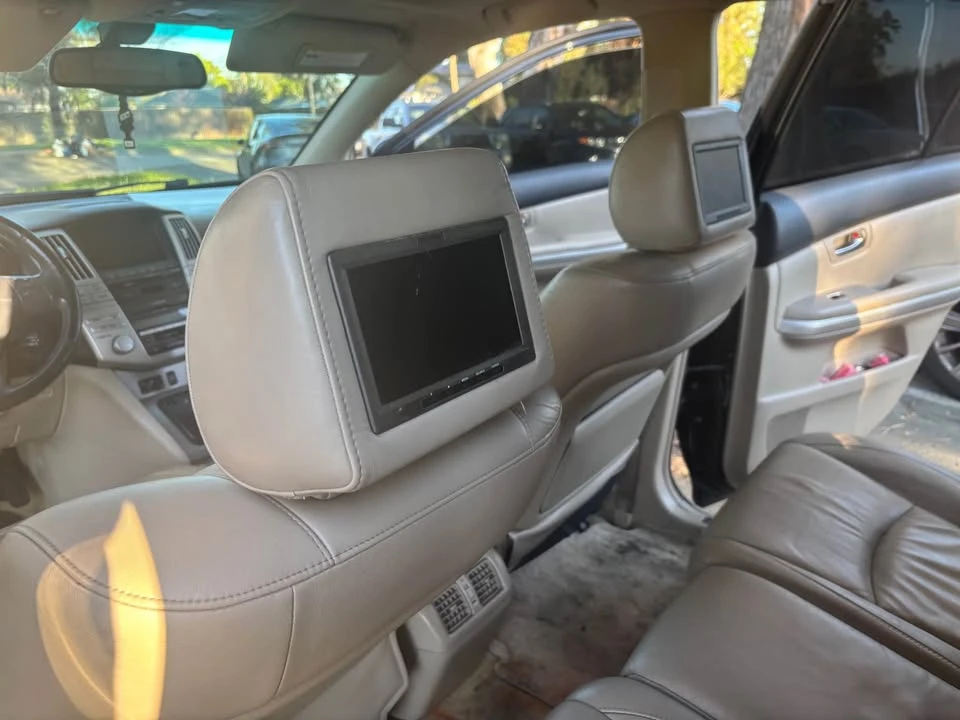 2006 Lexus RX 2nd Gen - Image 5 of 8