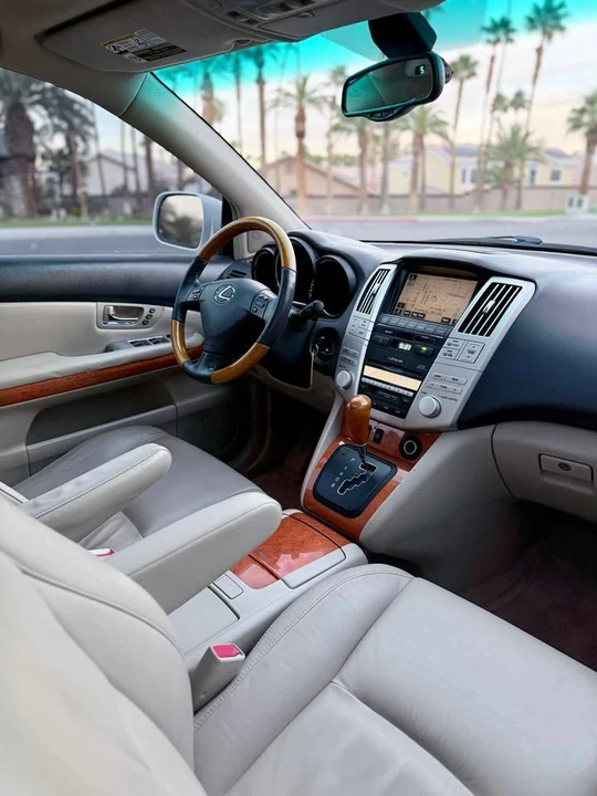 2006 Lexus RX 2nd Gen - Image 14 of 19