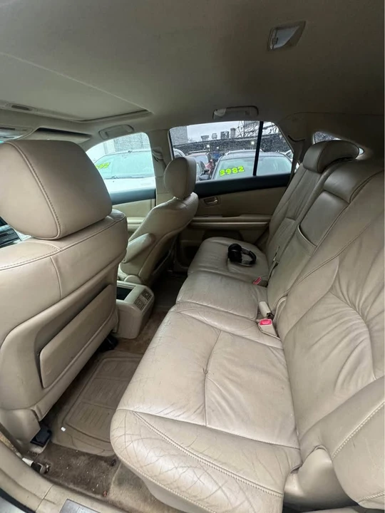 2006 Lexus RX 2nd Gen - Image 7 of 8