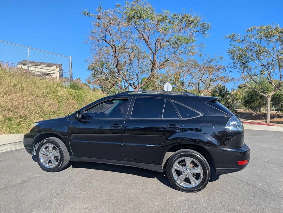 2006 Lexus RX 2nd Gen - Image 3 of 11