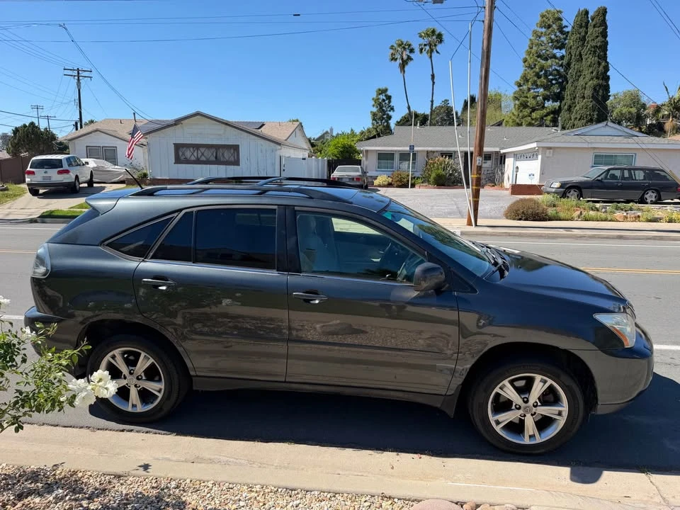 2006 Lexus RX 2nd Gen - Image 5 of 13