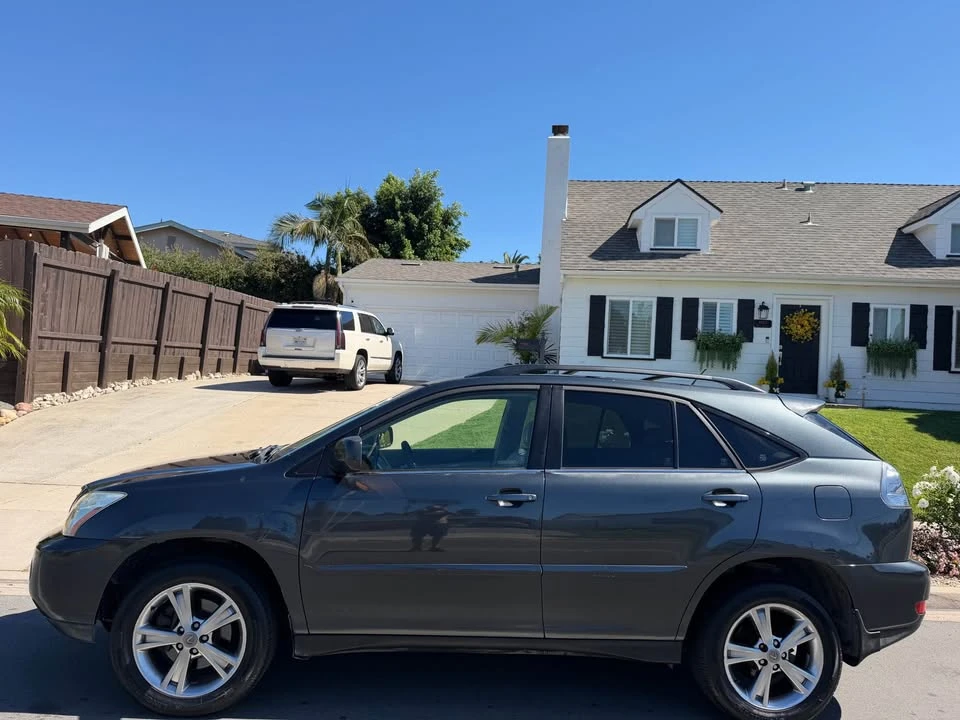 2006 Lexus RX 2nd Gen - Image 4 of 13