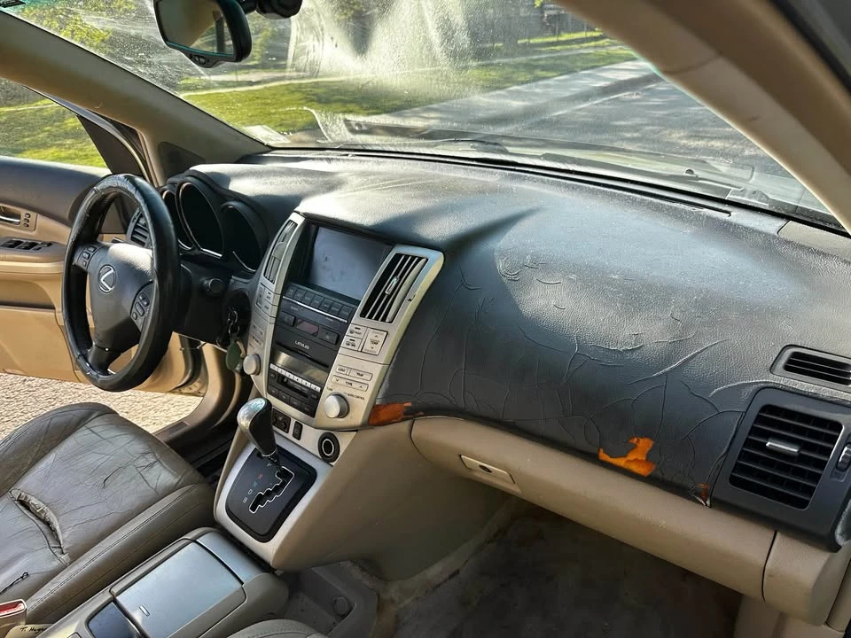 2006 Lexus RX 2nd Gen - Image 10 of 13